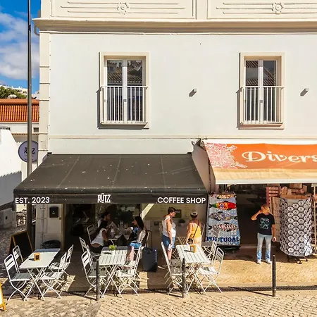 Daire Downtown 1 Bedroom E - 150m From The Albufeira